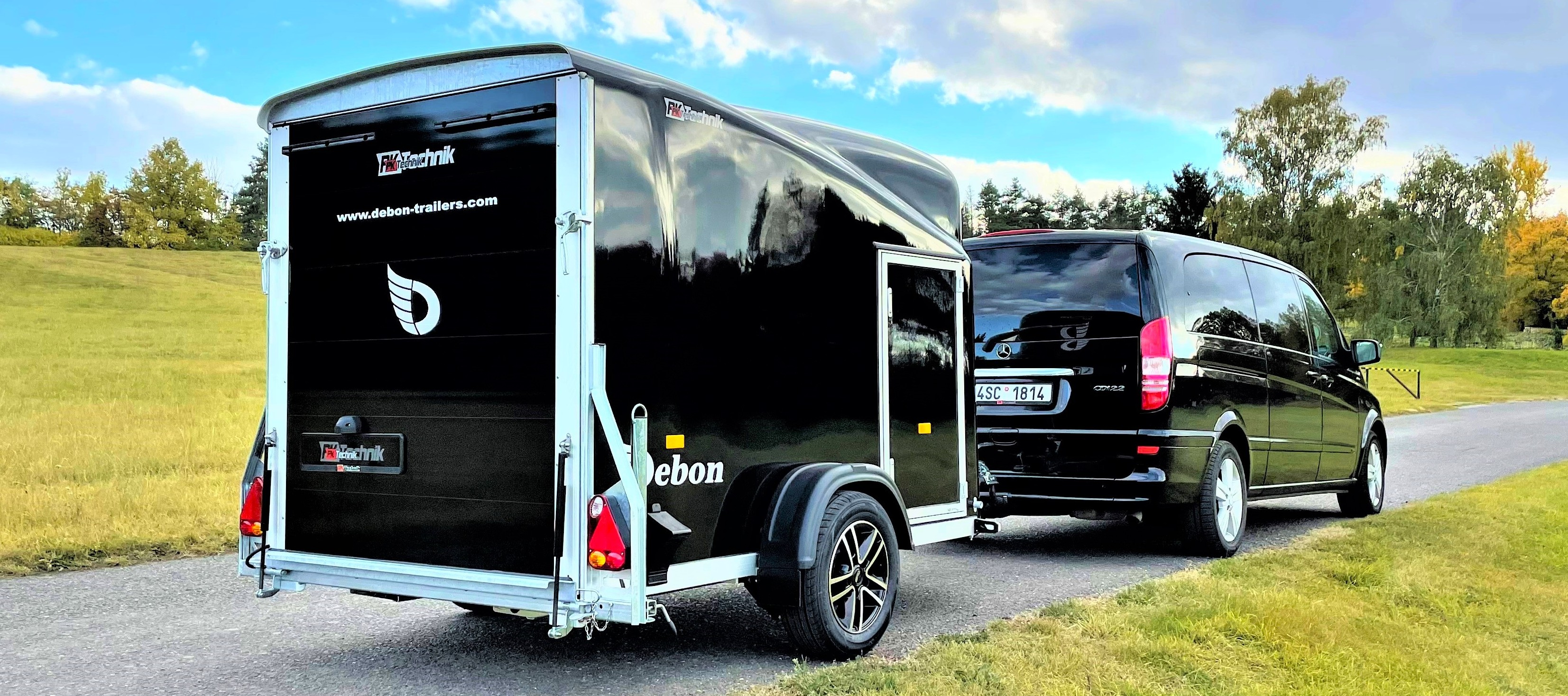 Detail aerodynamické karoserie Debon Cargo
